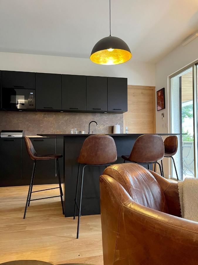 Appart Standing Avec Vue Grand Balcon - Parking - Clim Cassis Bagian luar foto